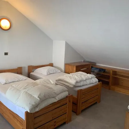 T2 Bis Dernier Etage Securise Avec Balcon Et Mezzanine - Fr-1-512-268 *